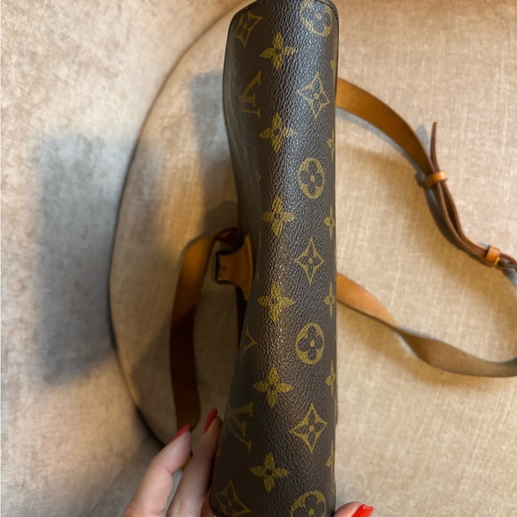 Authentic Louis Vuitton cartouchiere GM monogram crossbody - Picture 5 of 12